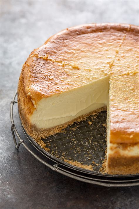 extra-rich-and-creamy-cheesecake-baker-by-nature image