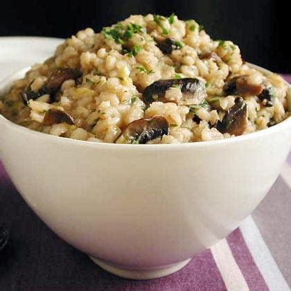 barley-risotto-with-caramelized-leeks-mushrooms image