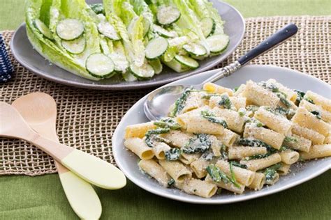 creamy-asparagus-rigatoni-blue-apron image