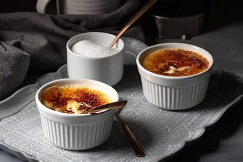 classic-creme-brulee-recipe-in-just-5-steps-the image