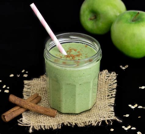 green-apple-pie-smoothie-as-easy-as-apple-pie image
