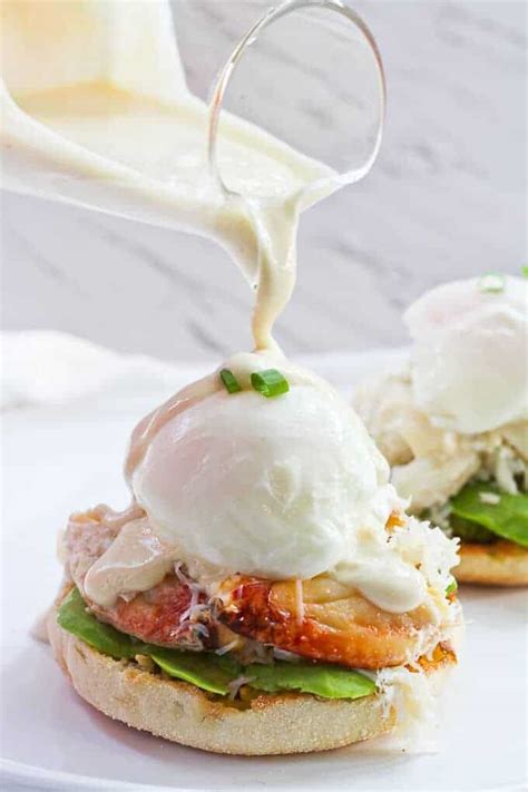 dungeness-crab-eggs-benedict-champagne-tastes image