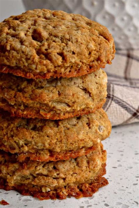oatmeal-biscuits-small-town-woman image