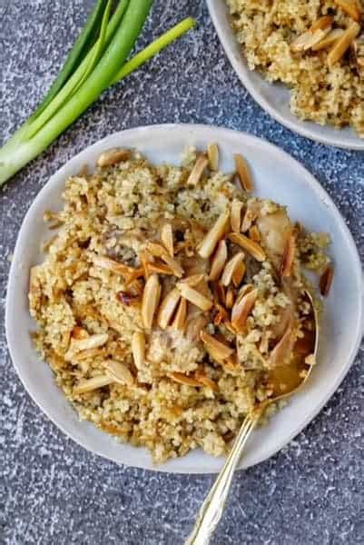 special-bulgur-pilaf-with-vermicelli-and-chicken-easy image