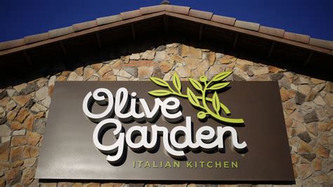 popular-olive-garden-menu-items-ranked-worst-to-best image