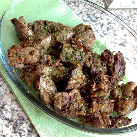 chicken-livers-with-caramelized-onions-and-wine-grandma-style image