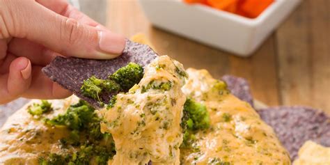 best-broccoli-cheddar-bread-bowl-dip-recipe-delish image