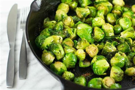 keto-garlic-butter-brussel-sprouts-better-than-bread image