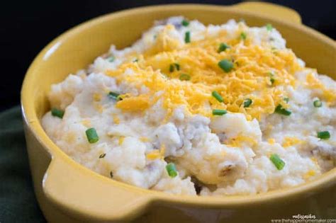cheddar-chive-mashed-potatoes-easy-weeknight-side-dish image