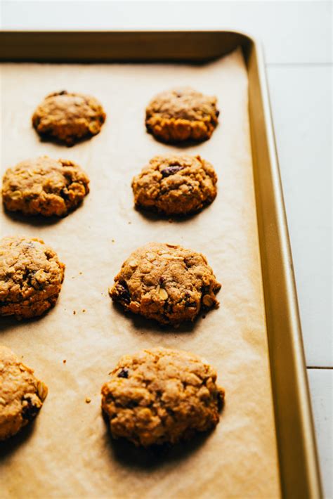 vegan-oatmeal-cookies-gf-minimalist-baker image