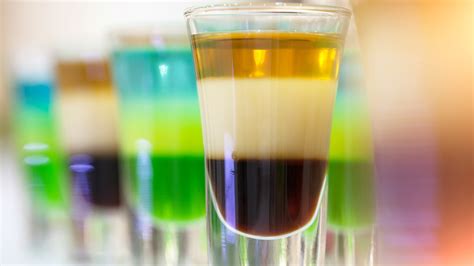 11-layered-shot-recipes-and-how-exactly-to-pour-them image