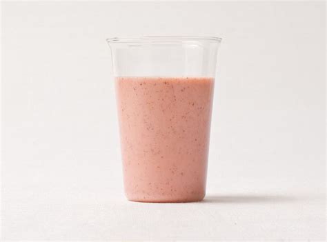 strawberry-flax-smoothie-recipe-real-simple image