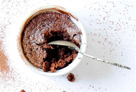 double-chocolate-souffls-recipe-leites-culinaria image