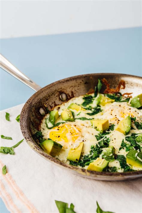 keto-recipe-cheesy-egg-and-spinach-nest-keto-in image