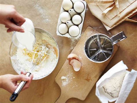 10-handy-substitutes-for-baking-powder-healthline image