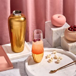 the-sparkling-cosmopolitan-cocktail-recipe-cointreau-us image