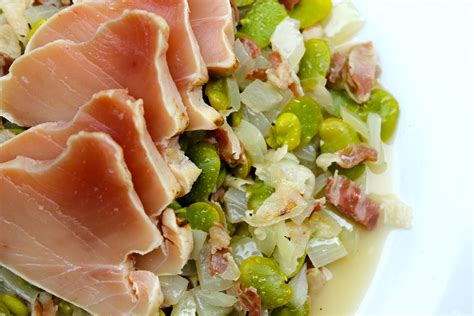 protein-packed-habas-con-jamon-broadbeans-with image