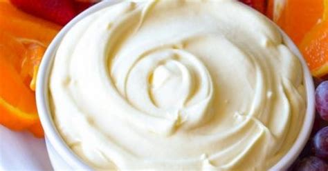 cool-whip-and-vanilla-pudding-fruit-dip image
