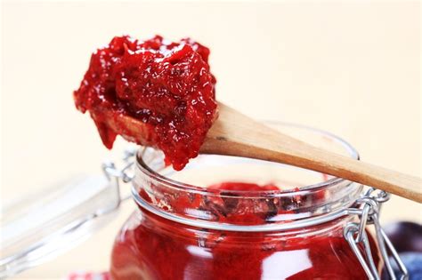 how-to-make-plum-jam-for-beginners-harvest-to-table image