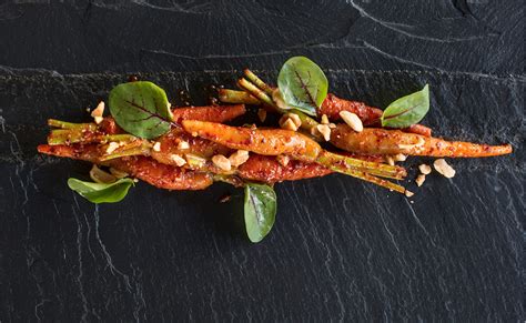 simple-elegant-vegan-spicy-moroccan-carrot-salad image