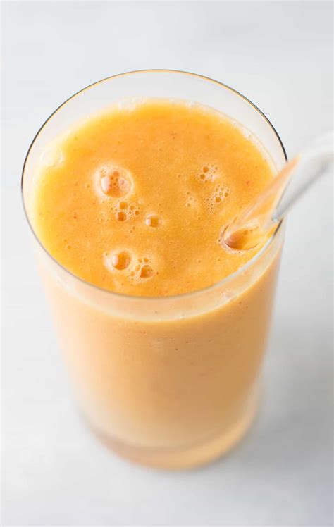 ginger-peach-detox-smoothie-recipe-with-cucumber image