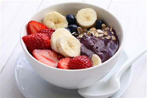 25-healthy-smoothie-bowl-breakfast-recipes-the-best image