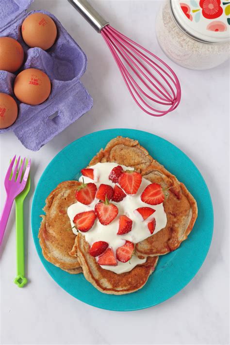 strawberry-yogurt-pancakes-my-fussy-eater-easy-kids image