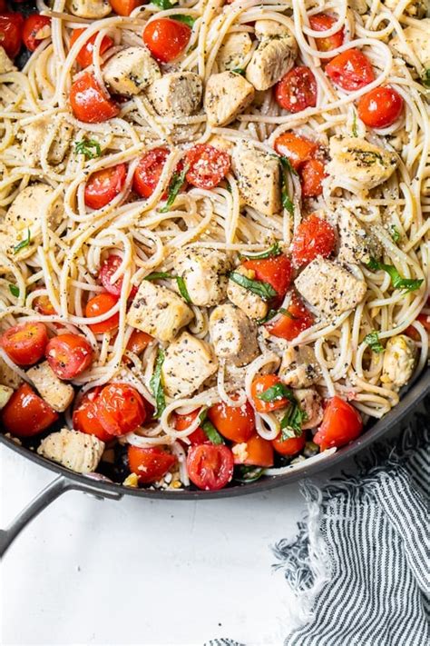 spaghetti-with-chicken-and-grape-tomatoes-skinnytaste image