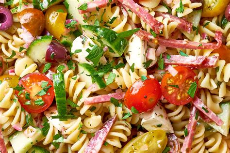 how-to-make-easy-pasta-salad-cold image