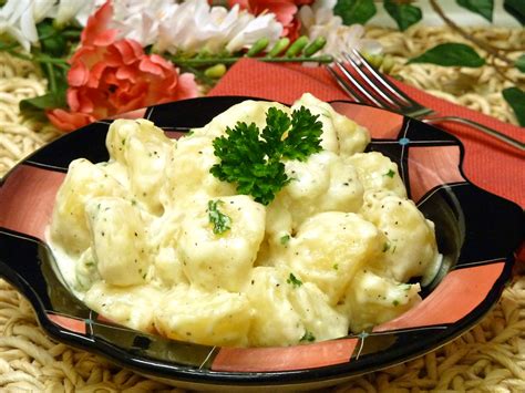 alfredo-parsley-potatoes-recipe-to-shake-up-potato image