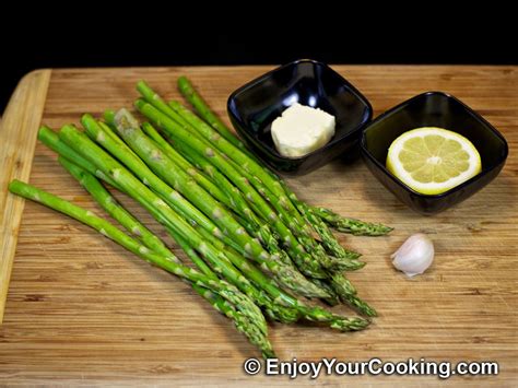 asparagus-fried-with-butter-and-garlic-recipe-my image