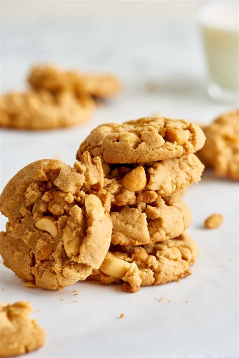how-to-make-soft-chewy-peanut-butter-cookies-the image