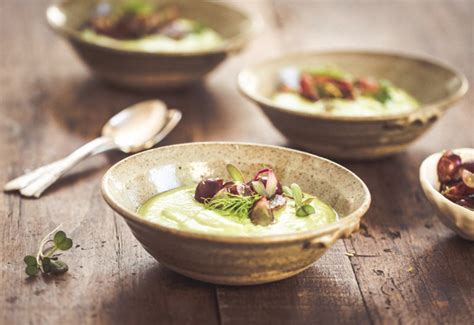 chilled-sweet-pea-leek-and-fennel-soup-heinens image