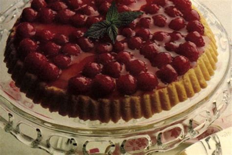 raspberry-flan-canadian-goodness-dairy-farmers-of image