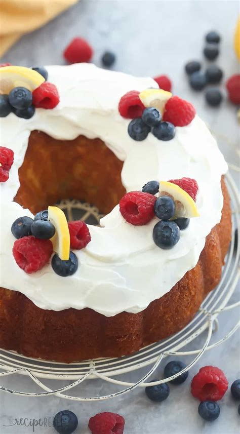 easy-greek-yogurt-lemon-bundt-cake-recipe-the image