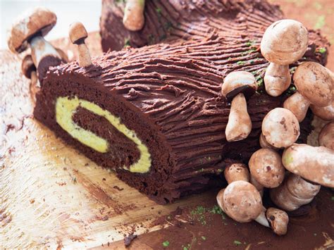 classic-chocolate-yule-log-recipe-serious-eats image