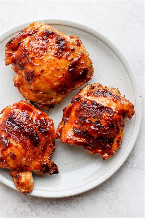 best-grilled-chicken-thighs-rub-bbq-sauce-fit image