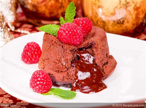 fudge-filled-cupcakes-recipe-recipeland image