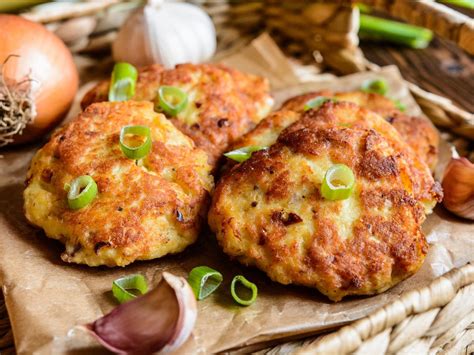 tuna-melt-patties-recipe-and-nutrition-eat-this-much image
