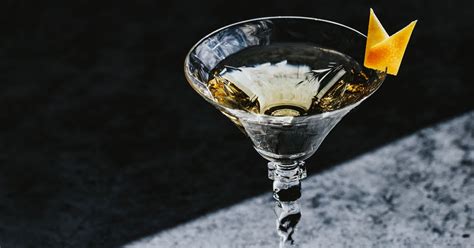 5050-martini-cocktail-recipe-liquorcom image