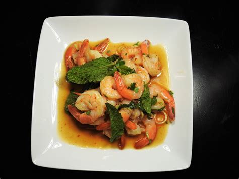 pla-goong-thai-spicy-shrimp-salad-healthy-thai image