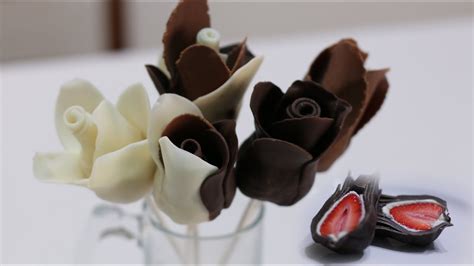how-to-make-chocolate-strawberry-roses-easy image