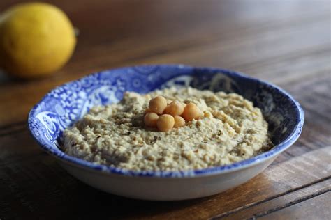 low-calorie-healthy-hummus-recipe-nics-nutrition image