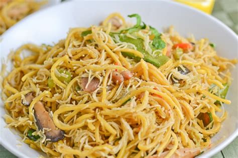 how-to-cook-the-best-pancit-canton-eat-like-pinoy image
