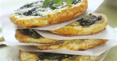 greek-style-spinach-pizza-with-phyllo-crust-eat image