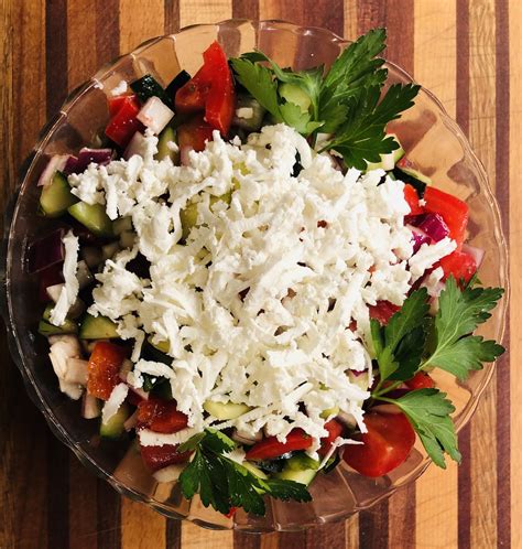 shopska-salad-the-bulgarian-national-salad-feastern image