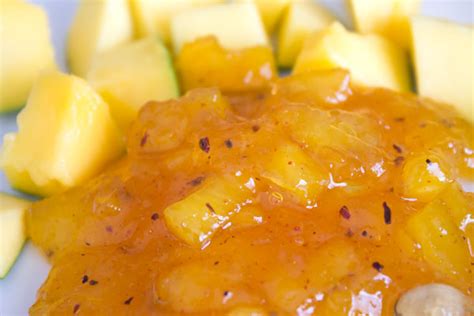 mango-chutney-recipe-easy-to-make-indian-hot image