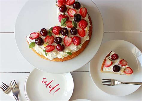 lemon-yogurt-cake-with-fresh-berries-bcliving image