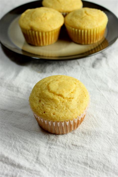 skinny-girls-low-fat-corn-muffins image