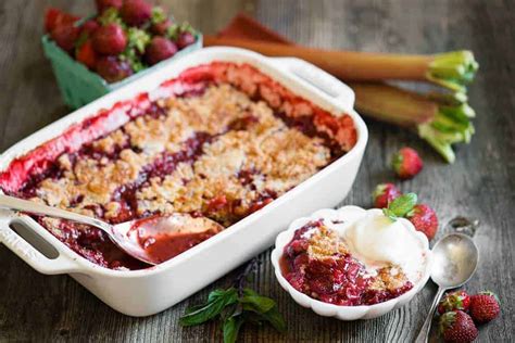 strawberry-rhubarb-cobbler-self-proclaimed-foodie image